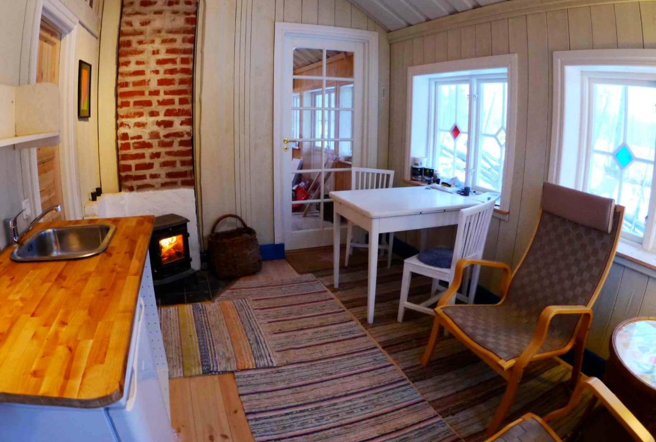 Tystberga Logi Bed & Breakfast ภายนอก รูปภาพ