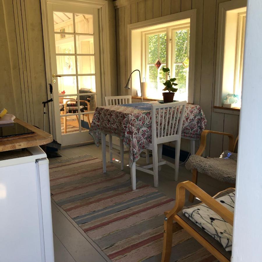Tystberga Logi Bed & Breakfast ภายนอก รูปภาพ
