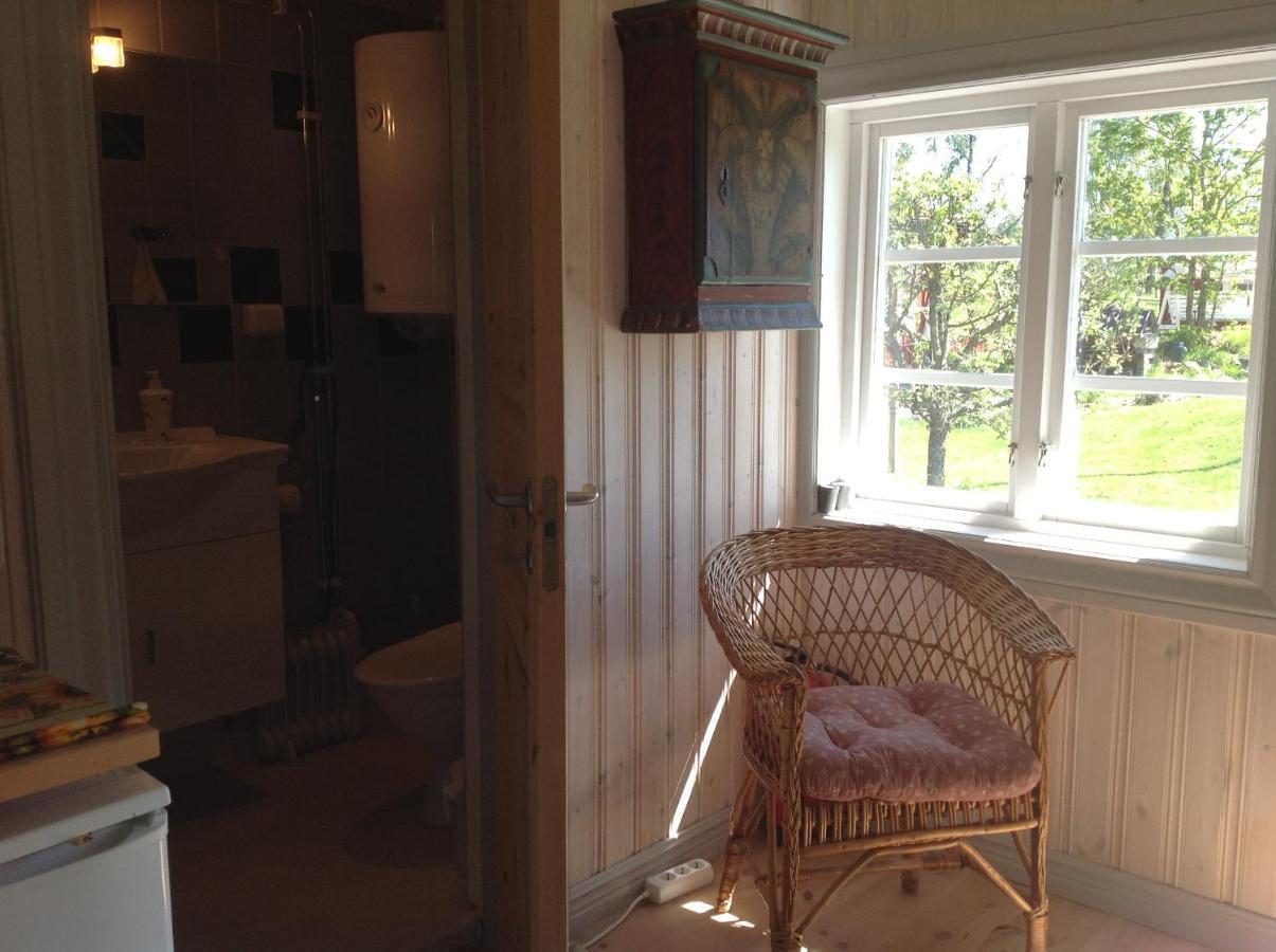 Tystberga Logi Bed & Breakfast ภายนอก รูปภาพ
