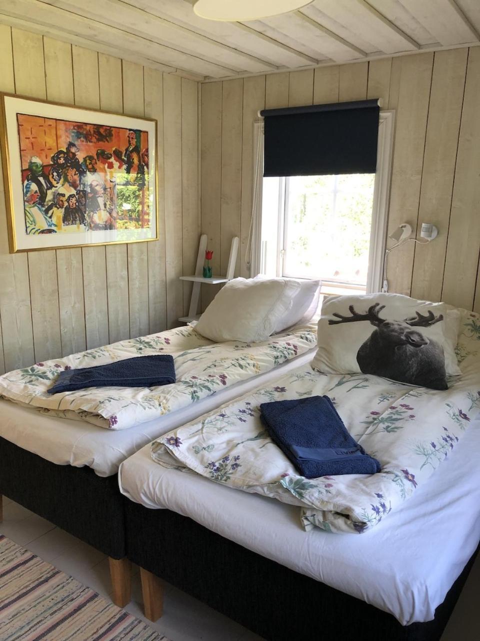 Tystberga Logi Bed & Breakfast ภายนอก รูปภาพ